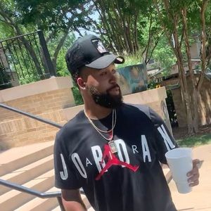 Meet your Posher, Justin